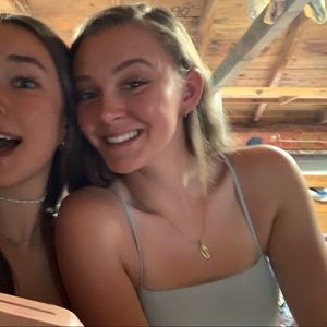 Meet your Posher, Caroline